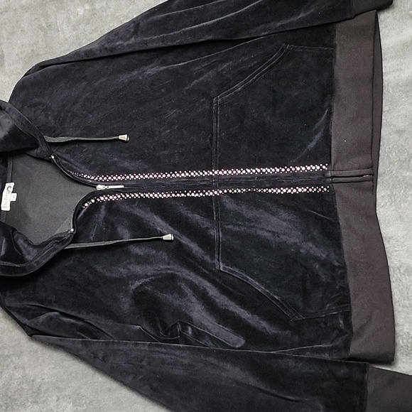 Black Velvet zip-up hoodie with Rhinestones. Size 2X Women's - Picture 5 of 9